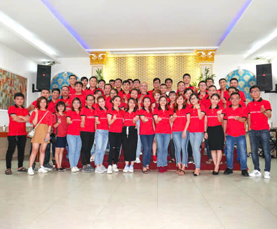 Đội ngũ Saigon Building tư vấn khách hàng chuyên nghiệp